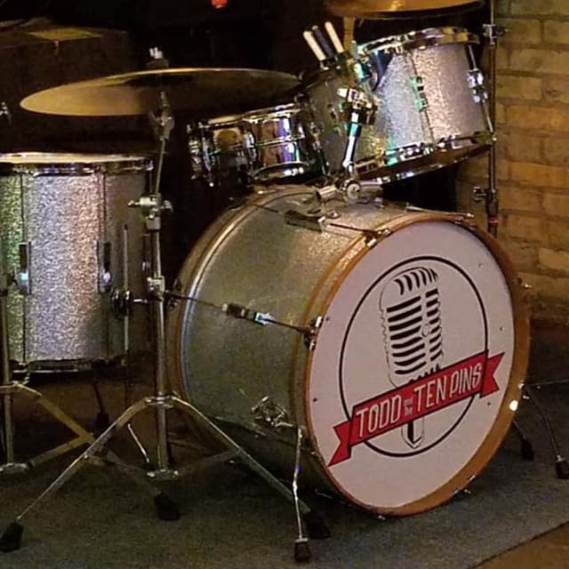 TODD & THE TEN PINS