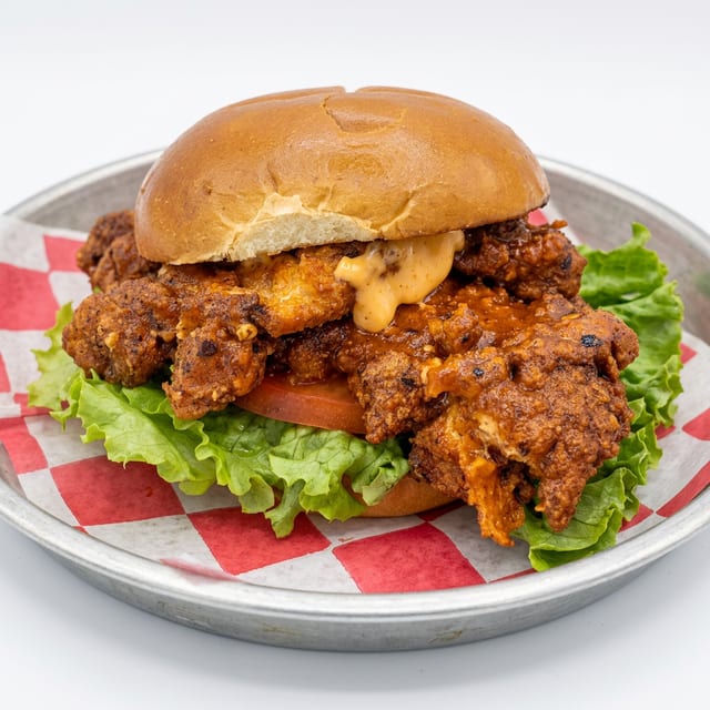 Chicken Sandwich (Original or Nashville Hot).